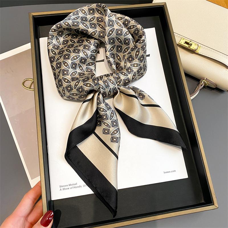 Lenço Quadrado de Cetim de Seda 100% Puro Alta Qualidade para Mulheres Estampado Bolsa de Mão Pulseiras de Pulso Xale Feminino Lenço de Pescoço Foulard