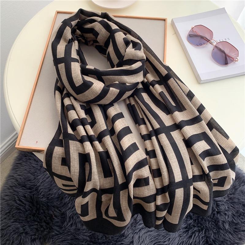 Retro temperament scarf women's spring and summer travel shawl versatile color matching cotton and linen scarf long large size headscarf new