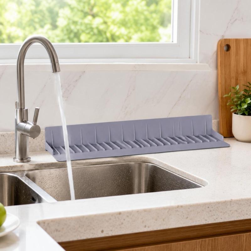 Scissor-Adjustable Sink Water Barrier for Single or Double Bowls with Ribbed Panel, Flexible Form and Return Flows Slope