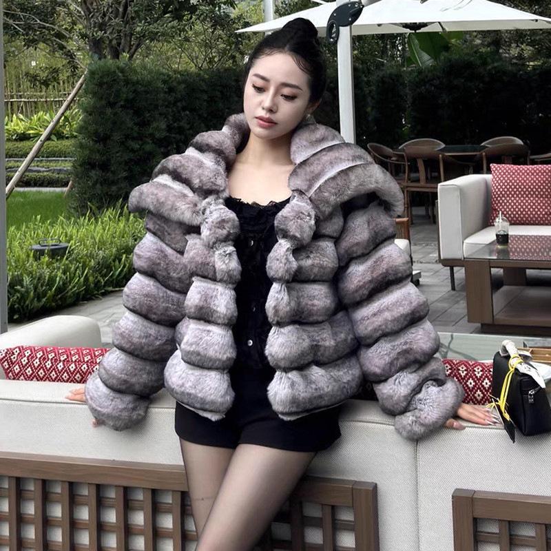 

Winter 2024 High-End Fashionable Faux Fur Chinchilla Lapel Coat for Women One Size синій