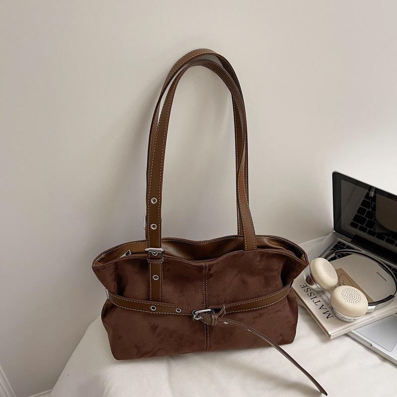 

Fashion Korean version niche retro portable tote bag women s 2025 autumn and winter new shoulder bag trendy versatile underarm bag separate bag