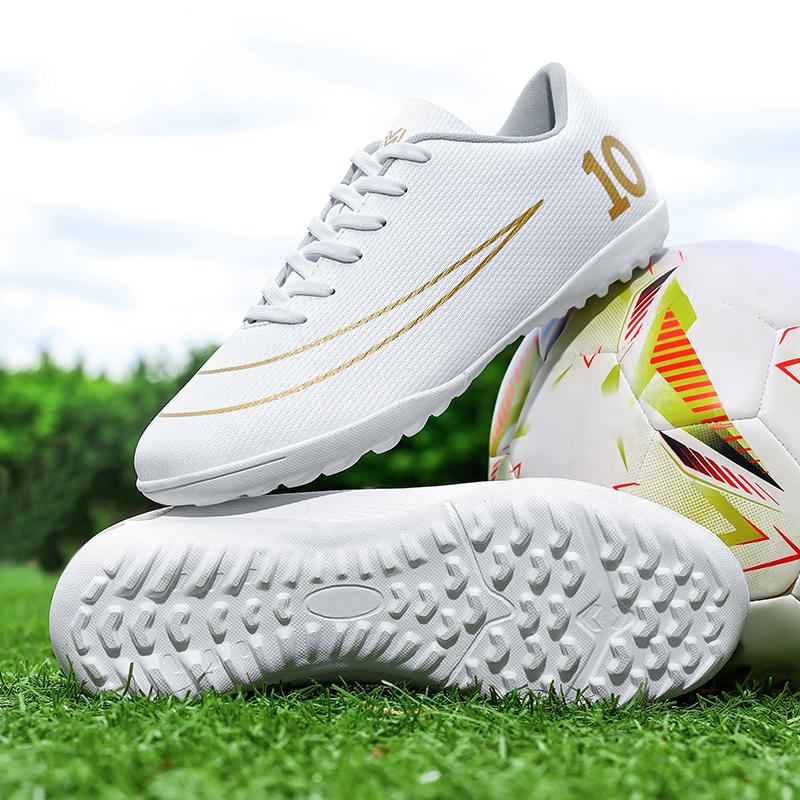 Mens Soccer Shoes Outdoor Training Ultralight TF/FG Professional Soccer Sneakers Anti Slip Field Training Futsal Football Boots