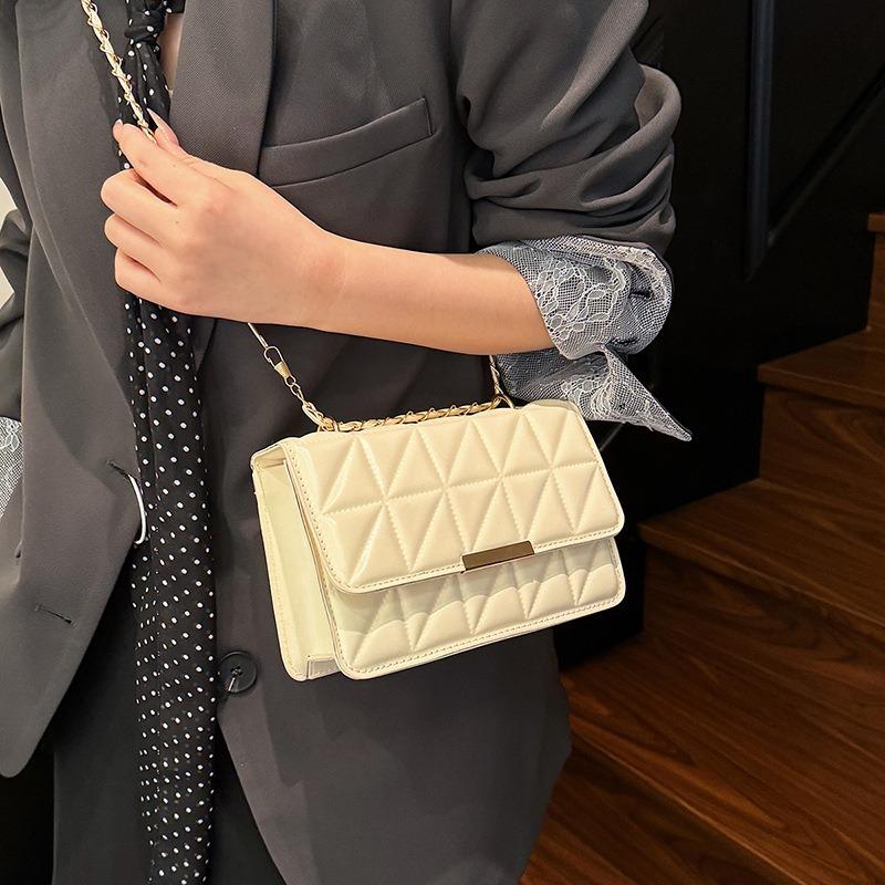 Temperament Simple Solid Color Shoulder Messenger Bag Chain Bag Spring and Summer New Small Square Bag Niche High Sense