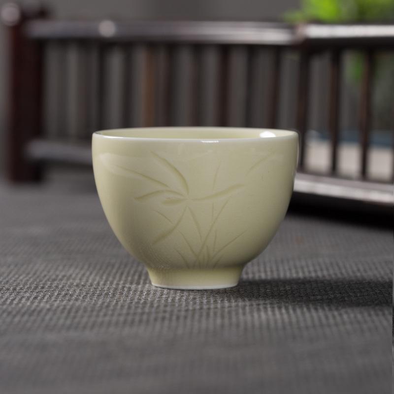 Empty Mountain Celadon Crackle Ice Tea Cup: Small Orchid Design in Six Colors