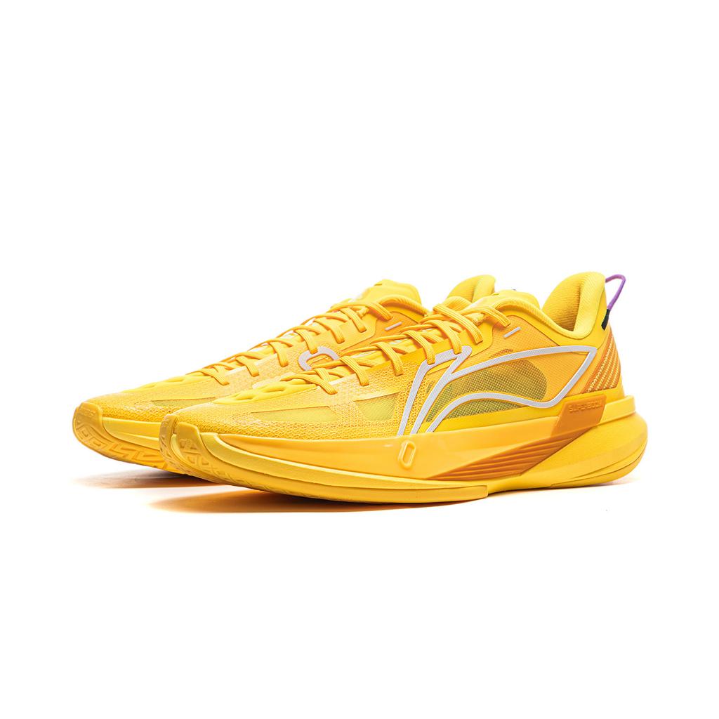 Li Ning ULTRALIGHT Dämpfung Abriebfest Atmungsaktiv Rückprall Grip Niedrig geschnittene Basketballschuhe Herren Gelb ABAW005-6