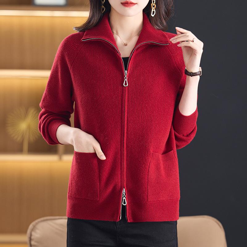 Women's Pure Wool Zipper Cardigan - Autumn/Winter Loose Lapel Knitwear for Middle-Aged Mothers