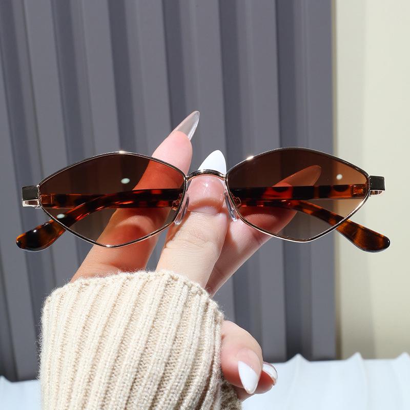 2024 High-End Small Frame Rhombus Cat Eye Polygon Sunglasses