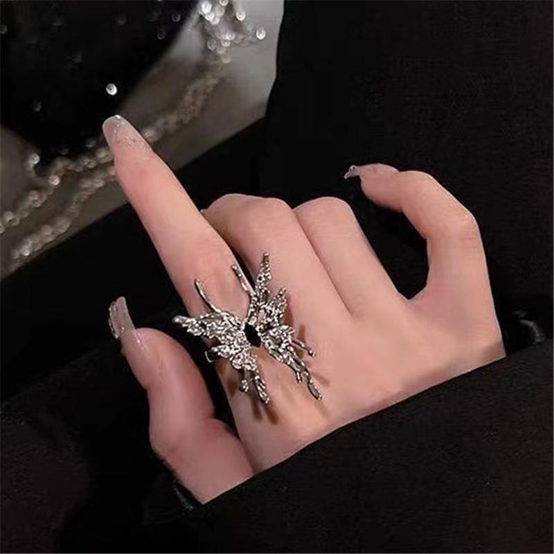 Kpop Retro Gothic Silver Color Heart Metal Ring For Women Girls Vintage Y2k Crystal Open Rings Punk Geometry Rings Party Jewelry