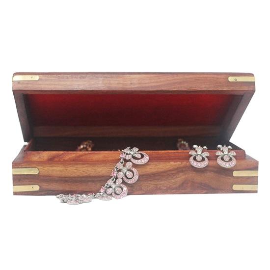 Cutie de depozitare din lemn de sheesham, dreptunghiulară, sculptată manual în alamă