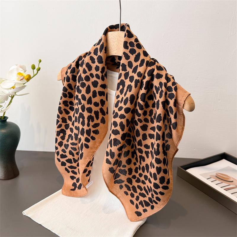 Luxury Leopard Print 68X68Cm Square Silk Scarf Women Shawl Wrap Ribbon Hair Scarves Hijab Bandana Pashmina Headband Neckerchief