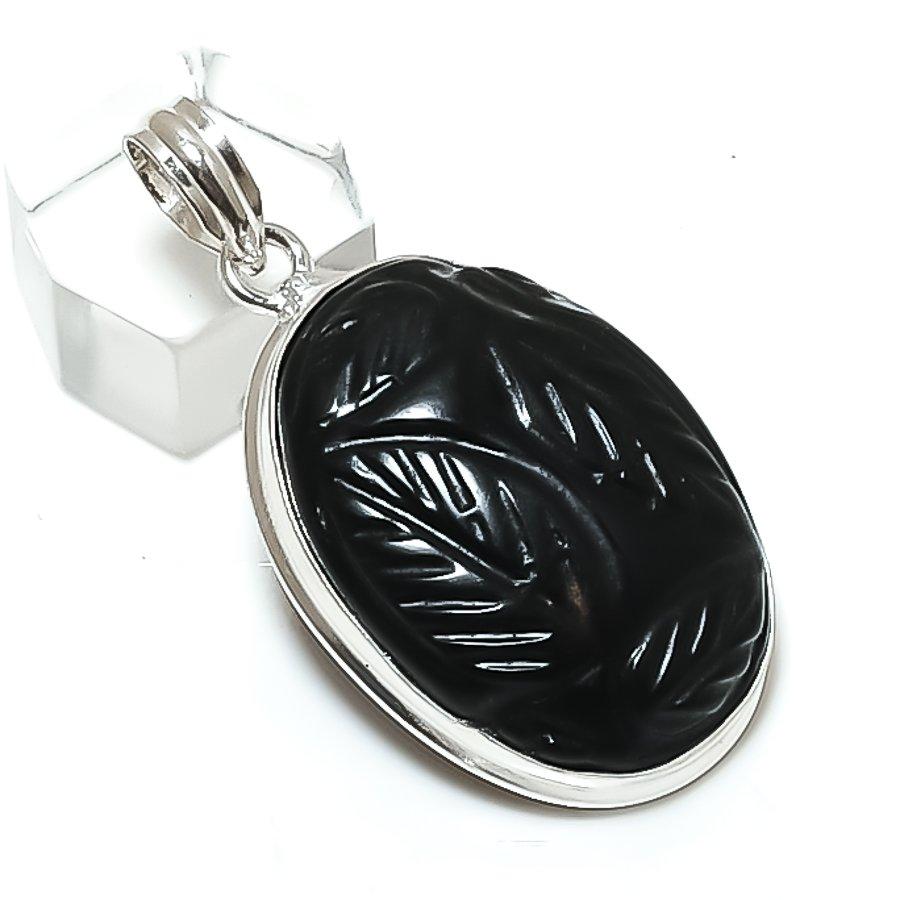 

Natural Black Onyx Gemstone 925 Sterling Silver Jewelry Pendant 1.97 m3Z51