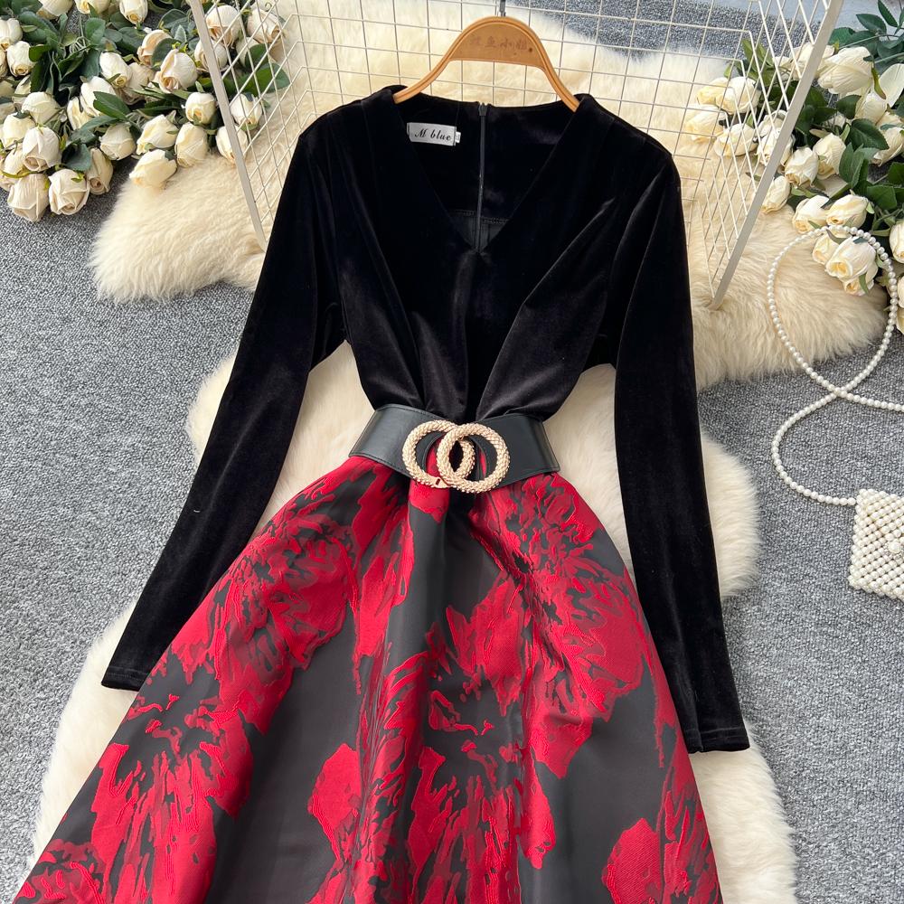 Robe de Luxe en Velours Style Français Col V Manches Longues Ceintures Épissure Jacquard Automne Femmes Imprimé Floral Fête Robe Maxi