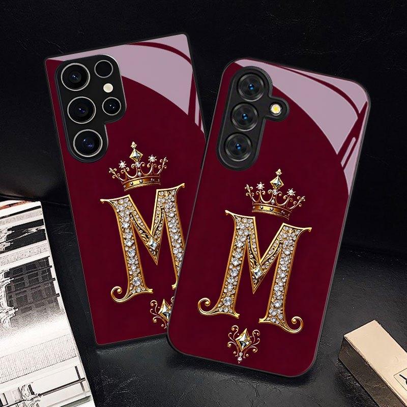 Goldene Krone Buchstabe M Muster Glas Handyhülle für Samsung galaxy S26 S25 S24 S23 S22 S21 S20 FE Ultra Plus 5G sturzsichere Rückabdeckung