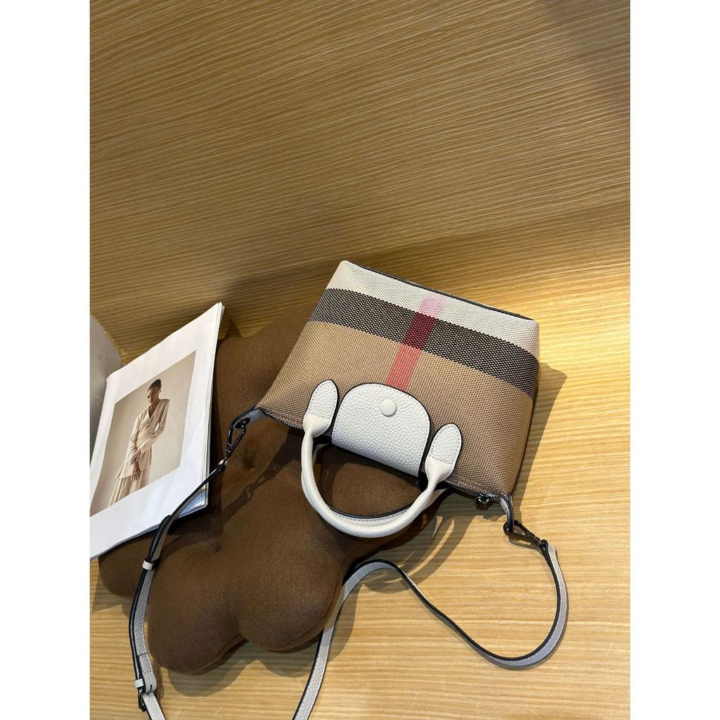 Cowhide Niche Versatile Women's Bag Shoulder Messenger Bag Simple and Fashionable Plaid Women's Bag Small Shell Bag