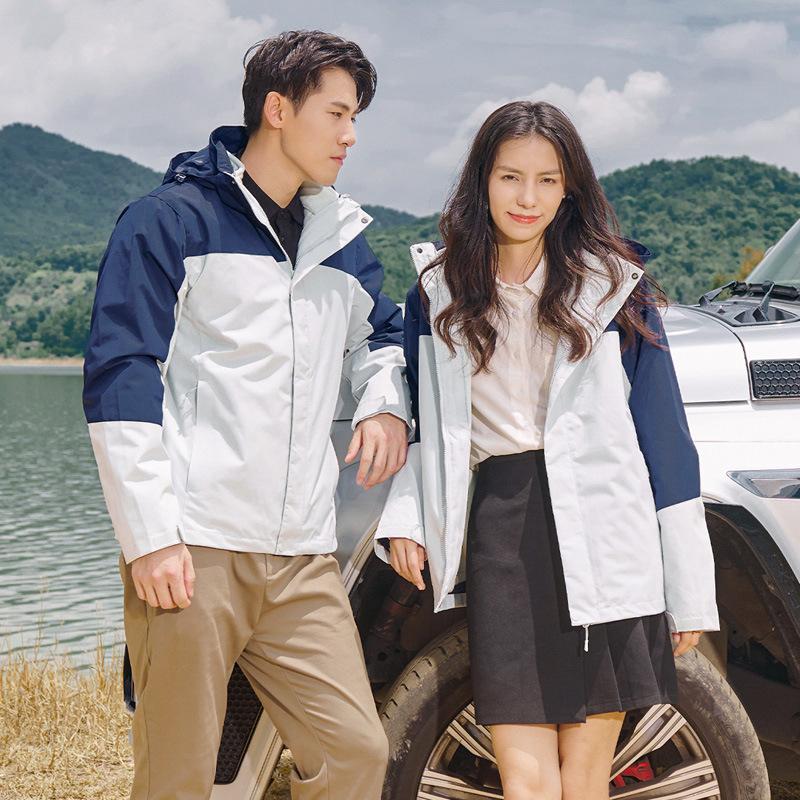 Jacket three-in-one thickened autumn and winter new windproof and waterproof outdoor mountaineering clothing fashionable hooded