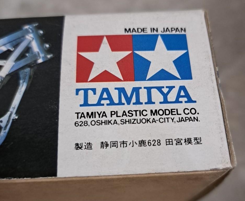 Tamiya Motorcycle Series Suzuki RG250 (Unassembled)