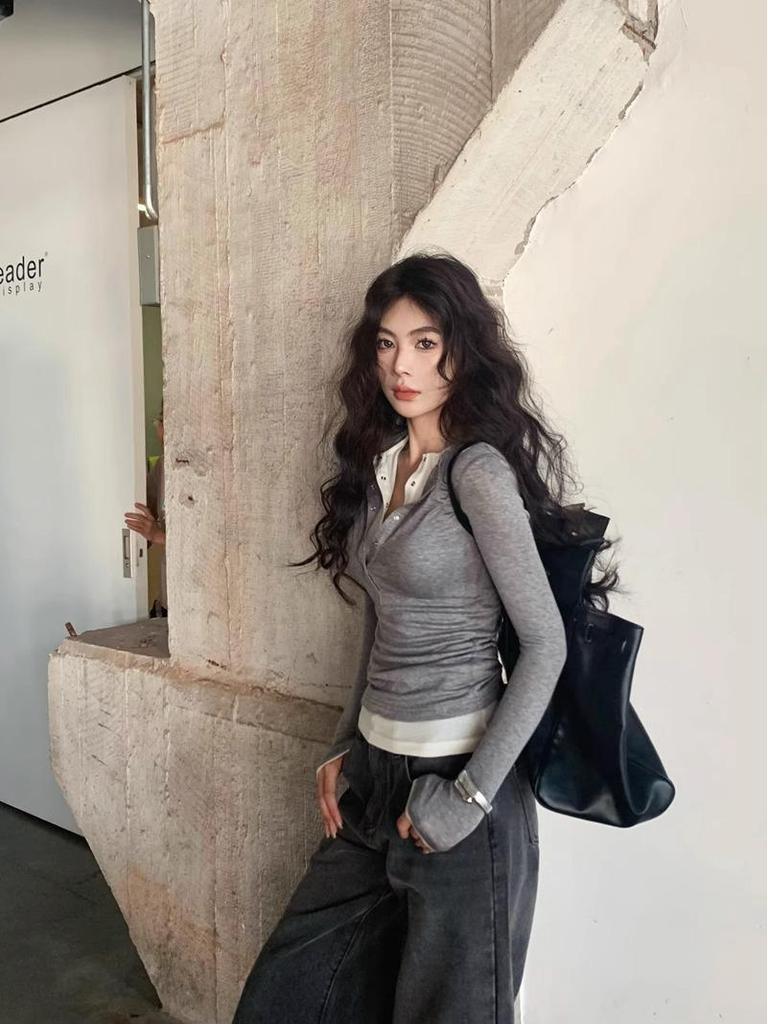 Elegant Korean Style Faux Two-Piece Long-Sleeve Women's T-Shirt, Slimming Base Layer Top - 2025 Autumn Arrival