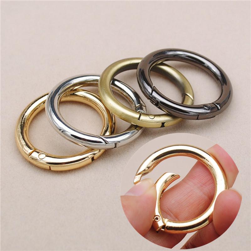 Men's High-End Metal Keychain: Thickened Spring Quick Release Ring Pendant