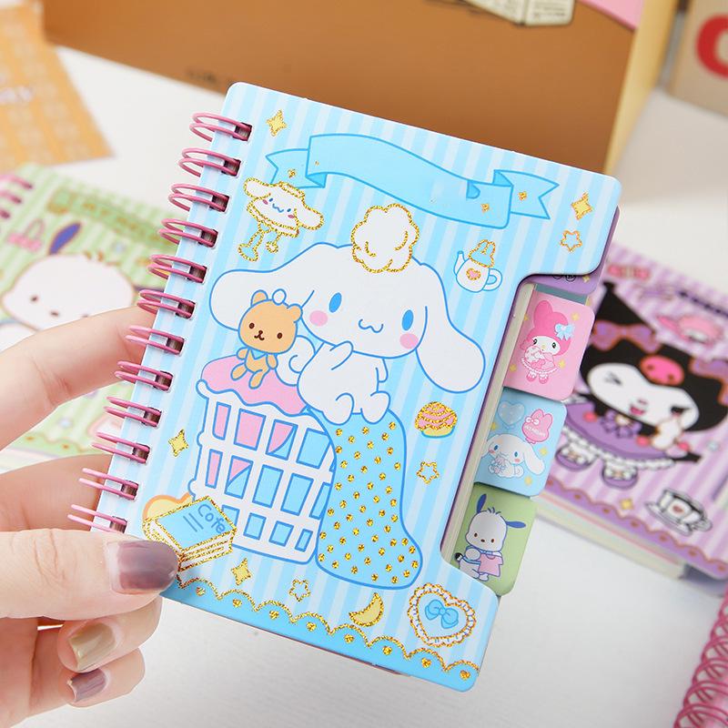 Sanrio Цветной мини-блокнот-планер на спирали с разделителями и карманом
