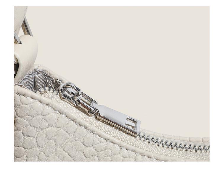Trendy Textured Baguette Bag: 2025 New All-Match Crossbody & Shoulder Bag for Women
