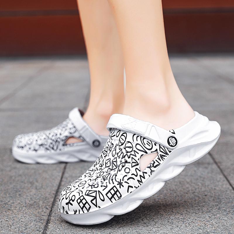 Letnie buty dla mężczyzn Kapcie Miękkie Plażowe Antypoślizgowe Sportowe Męskie Kapcie Platforma Lekkie Męskie Sandały do Brodzika na Zewnątrz Para