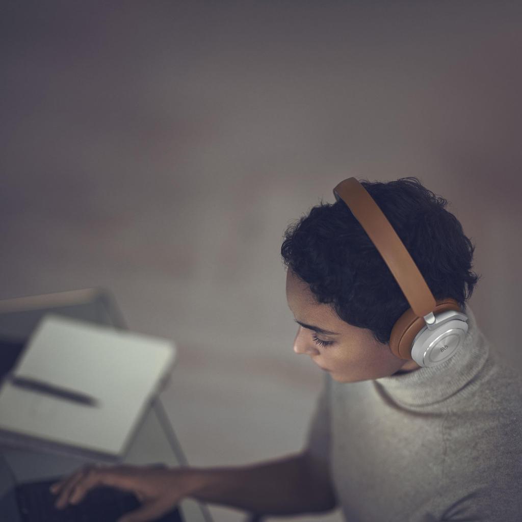 Bang Olufsen Beoplay HX Timber Kabellos Aktive Geräuschunterdrückung Stereo Kabelgebunden & Kopfhörer, Unterdrückung, Bluetooth, 3,5 mm