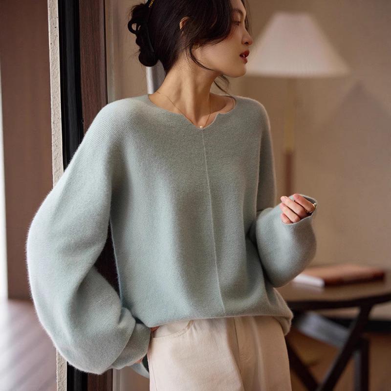 2025 Autumn/Winter Loose V-Neck Pure Wool Cashmere Sweater - Women's Korean High-End Style