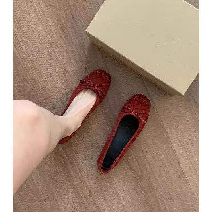 Red Single Shoes Women's Shallow Soft Leather Ballet Shoes Ladyshoes Flat French Small Red Shoes Doudou Shoes Grandma Shoes Wedding Shoes