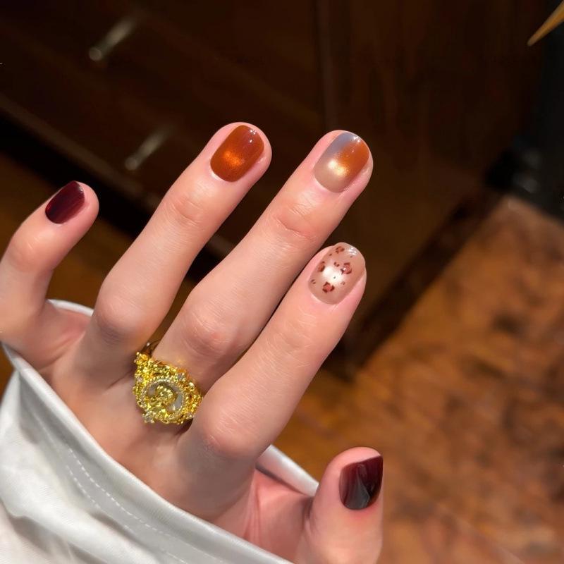 Brown Leopard Print Cat Eye Nail Art - Elegant Amber Maillard Color Palette