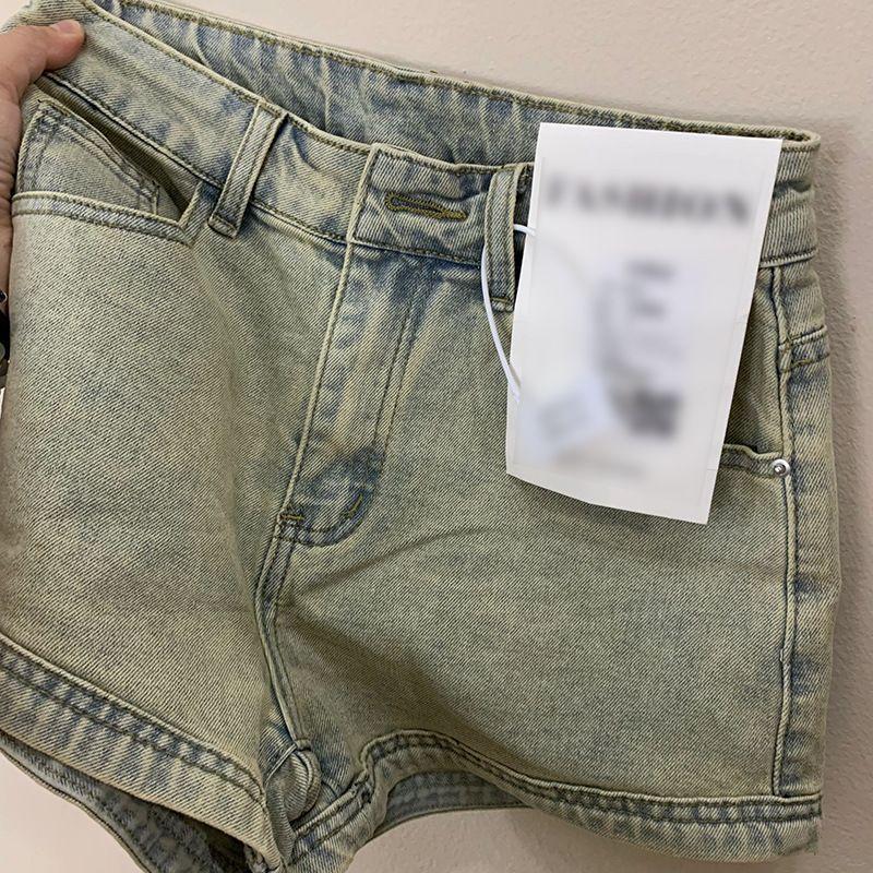 

2026 Summer New Women s Fashion American High Street Style High-Waisted Denim Super Short Pants Retro Slim Fit Hip-Hugging Wide-Leg Hot Pants XS【Suggestions70-81Jin