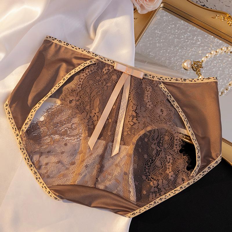 Girl Spring Summer New Fashion Lace Bow Pure Color Triangle Briefs