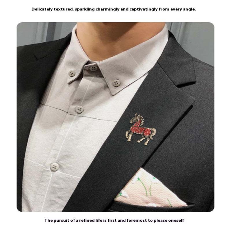 Classic Rhinestone Horse Brooches For Women Zodiac Animal Lapel Pins Casual Party Accessories New Year Gifts Friends