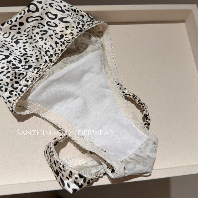 Damen Sommer Dünner Stil Leichter Luxus Sexy Spitze Perle Satin Liebe Slip
