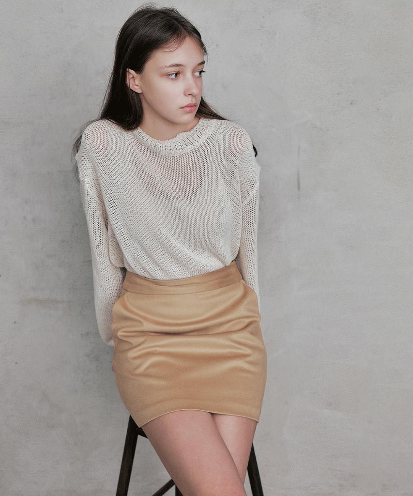 Rang 5 [Dia] Suede Mini Skirt_Beige