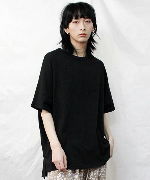 Deumakeu Dolman Sleeve Boxy Fit Side Slit T-Shirt Black
