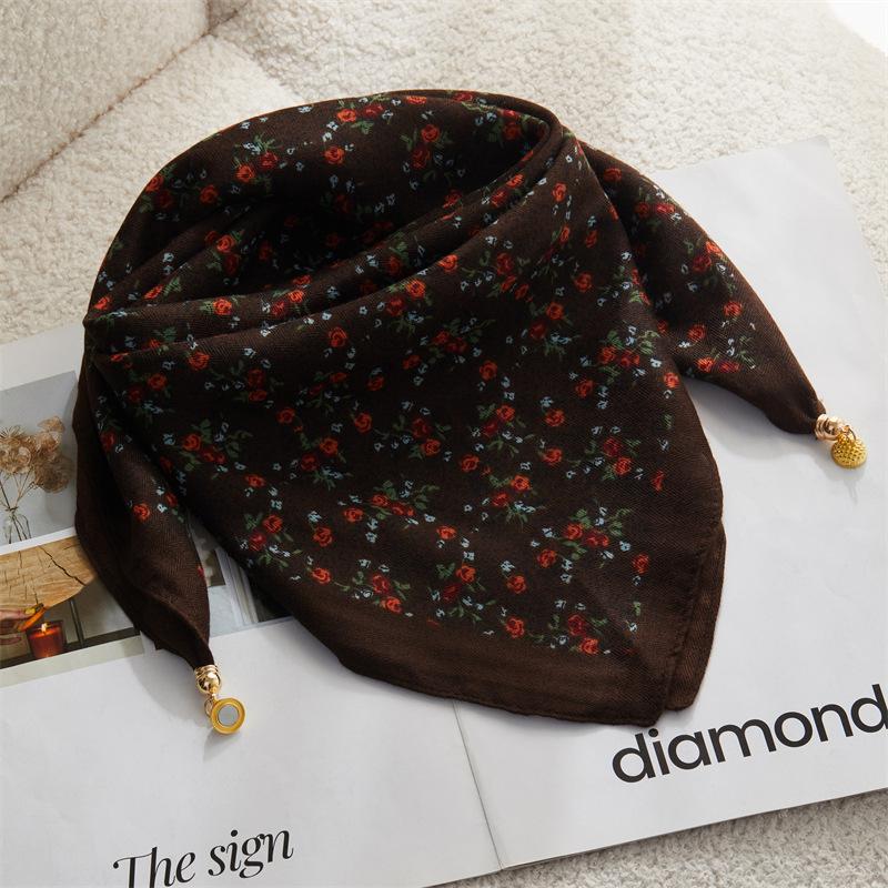 Neck square scarf silk scarf women s magnetic buckle 2024 new small scarf women s autumn and winter cotton and linen neck scarf triangle scarf