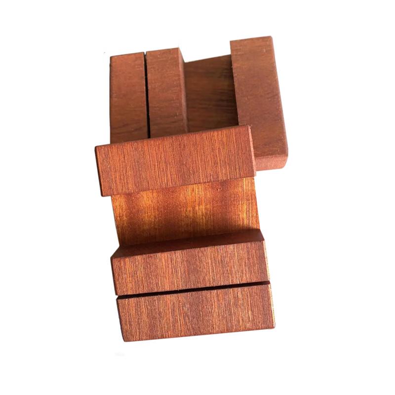 

Подставка для кухонных ножей и разделочных досок из массива дерева