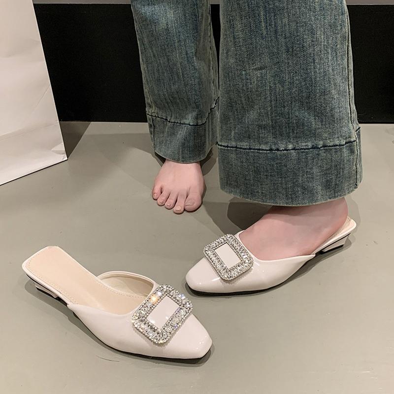 Fashion Women's Fashion Round Head Shallow Mouth Sequin Metal Square Buckle Soft Soled Anti-slip Wear-resistant Sandals