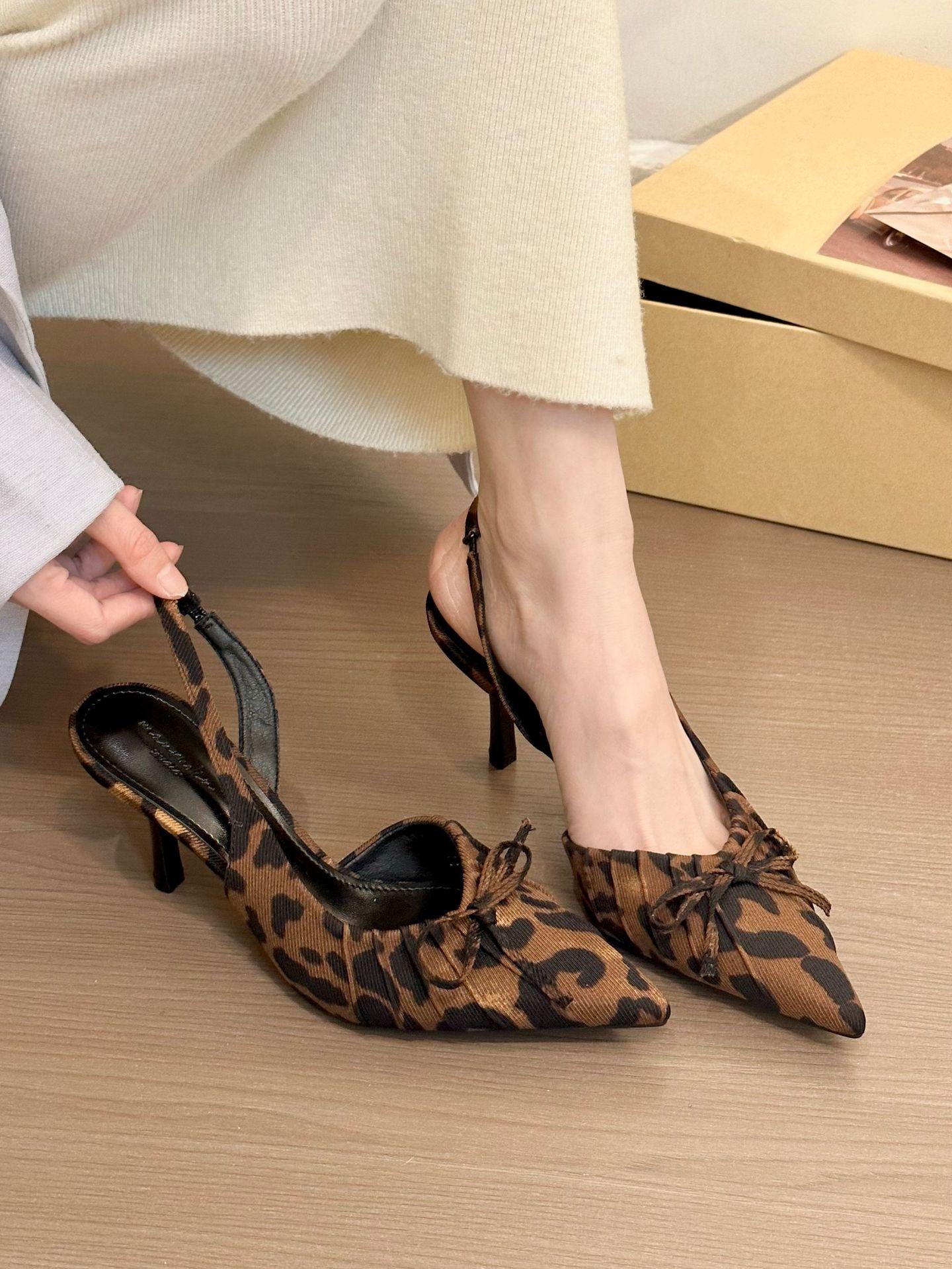 

Босоножки с острым носком и бантом женские 2025 года, модный темперамент с юбкой, высокие каблуки, одинарные туфли 40 цветной печати леопарда