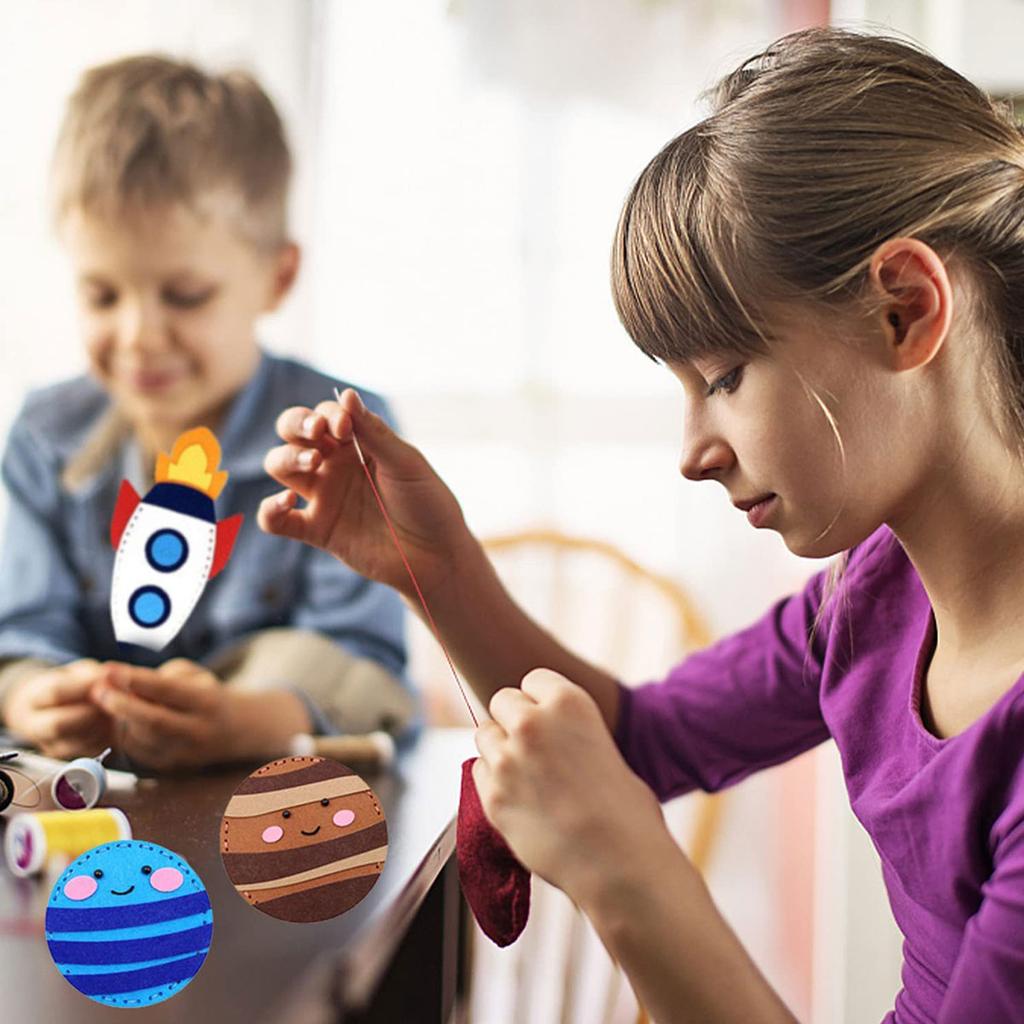 Fine motor skills sewing felt toys DIY sewing space system craft kit Early education vitality puzzle sewing kit