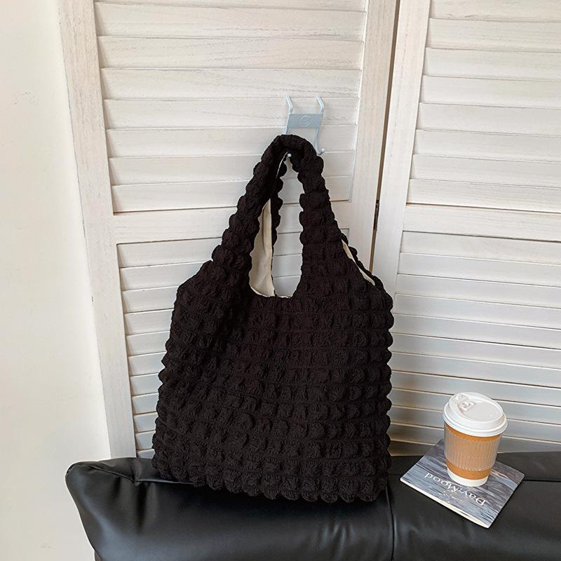 Trendy Shoulder Bag Niche Design Cloud Pleated Tote Bag Simple Waffle Large Capacity Armpit Bag