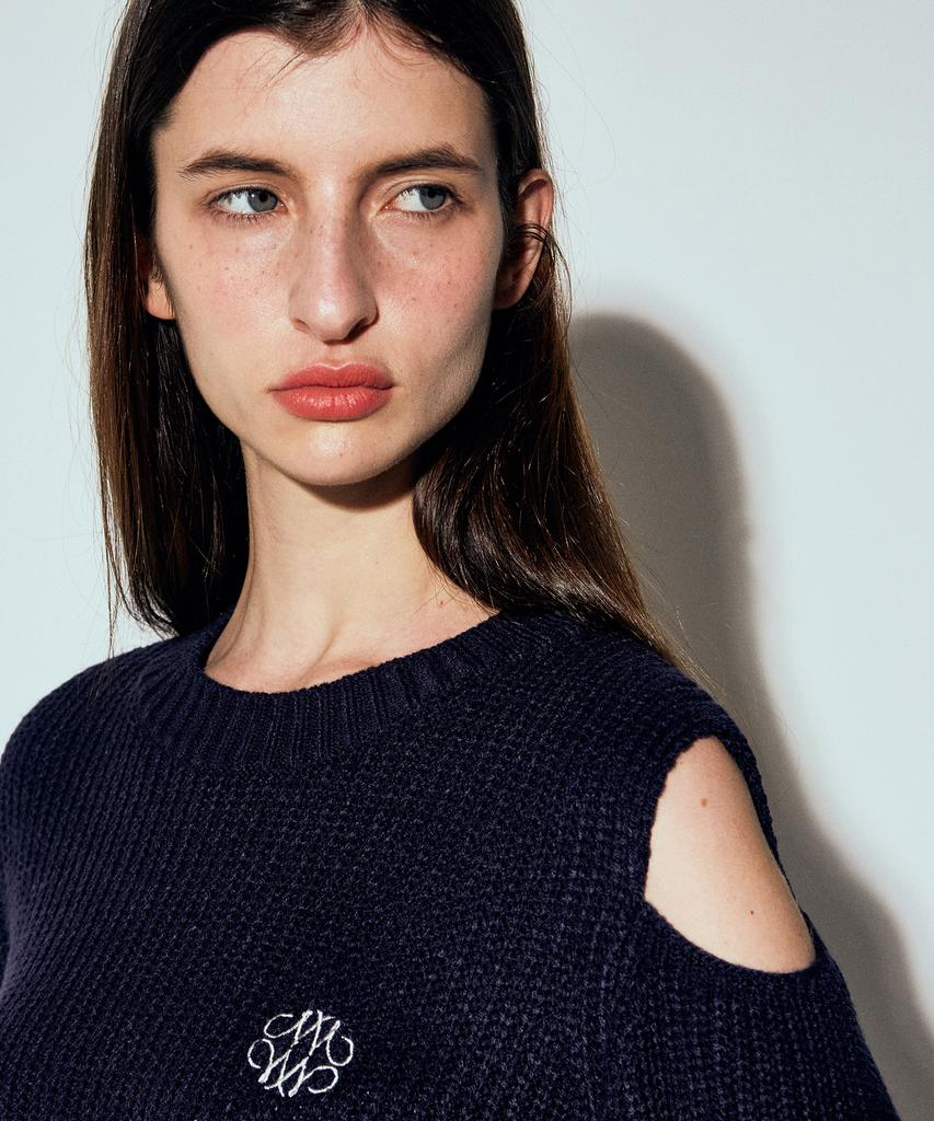 Nigaennikol Shoulder Cut Out Knit_Navy