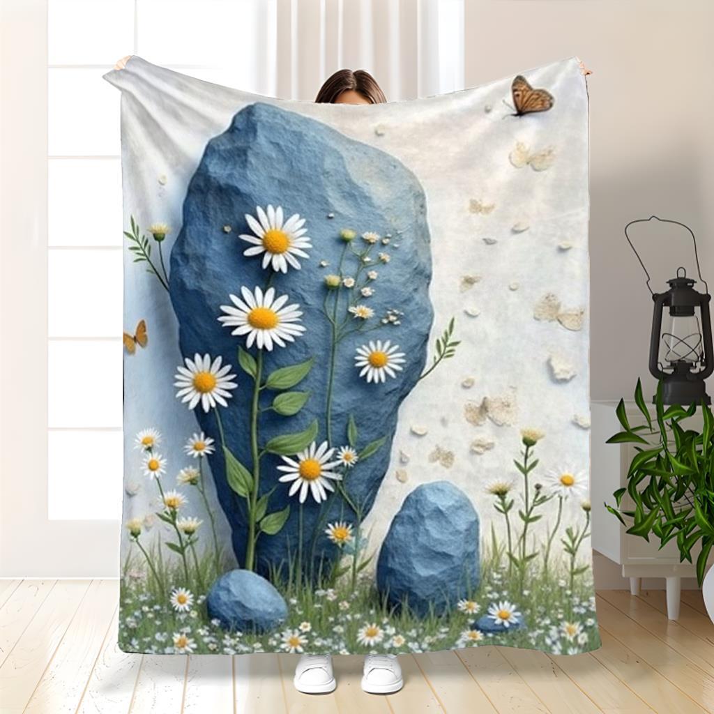 

Blue Daisy Flannel Blanket - Cozy Soft Holiday Home Decor Throw 70x100cm