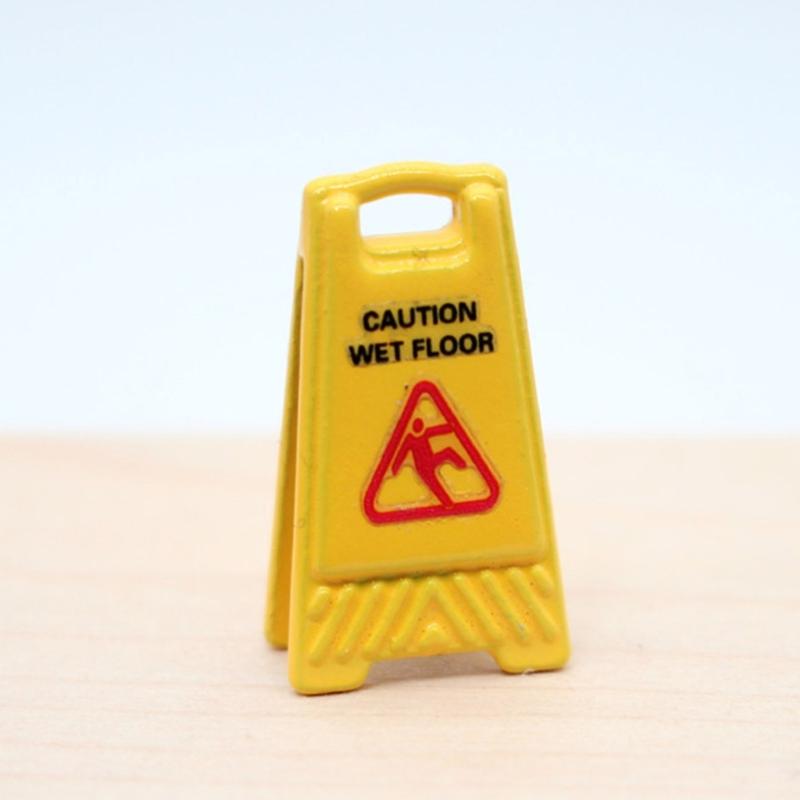 Realistic Model Safety Sign For Doll House Decoration Plastic Warning Sign for Restaurant Scene Display Setting Props