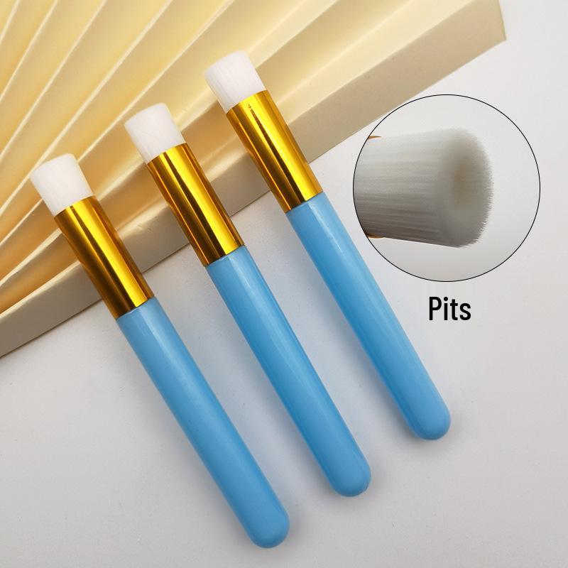 Angled Nose Shadow & Eyelash Cleaning Brush - Blackhead Remover, Makeup & Beauty Tool