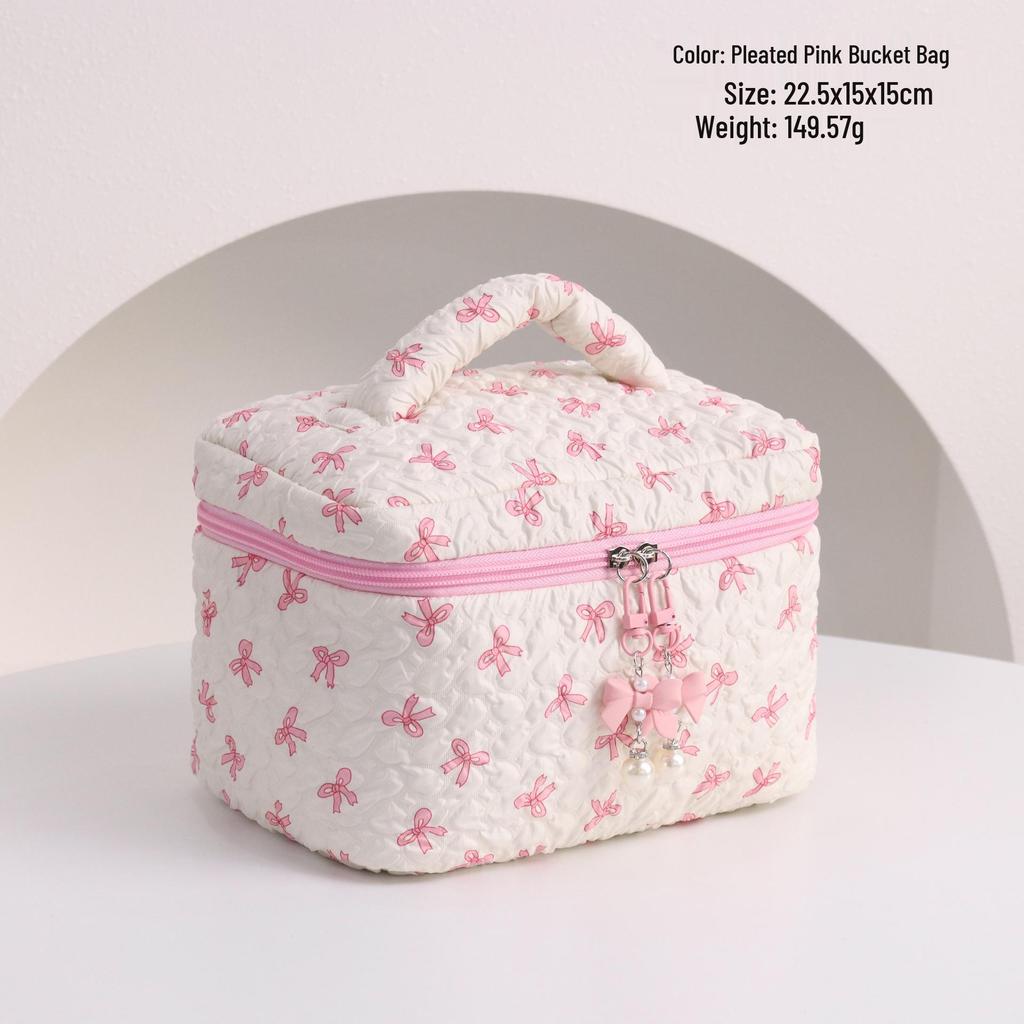 Elegant Pleated Bow Makeup Bag: Chic Design & Convenient Lipstick Clutch for Women