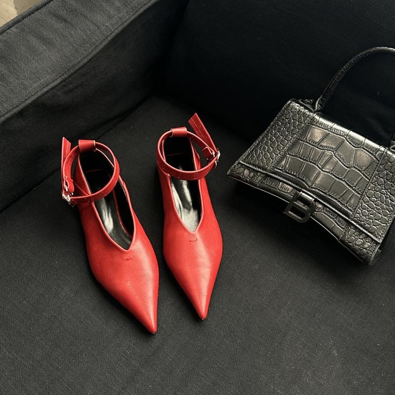 2025 spring and autumn new fashion niche temperament flat heel single shoes French pointed head shallow mouth word with Mary Jane