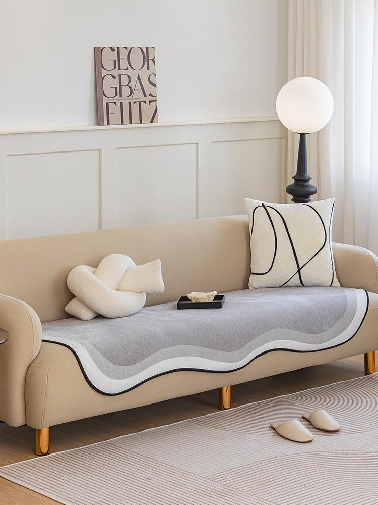 Cream Snow Neil Special-Shaped Sofa Cover, Simple Four-Season Universal Non-Slip Sofa Cushion, Light Luxury Anti-Cat Scratch Cover