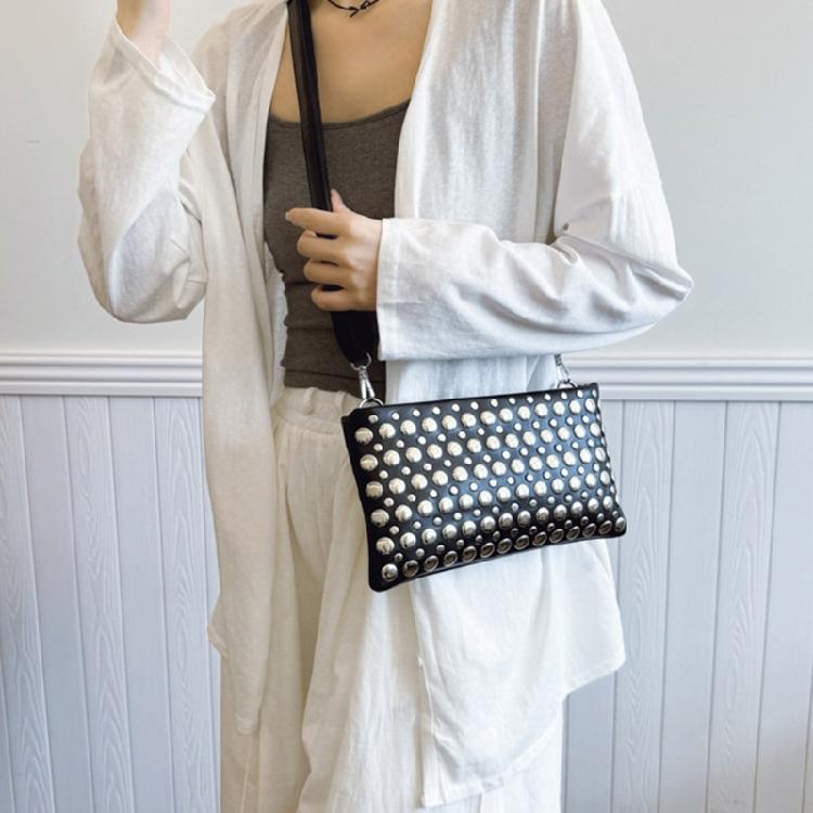 Crossbody Bags for Women Leather Crossbody Purses Punk Rivets Handbags Shoulder Bag Soft Pu Leather Shoulder Bag Gifts