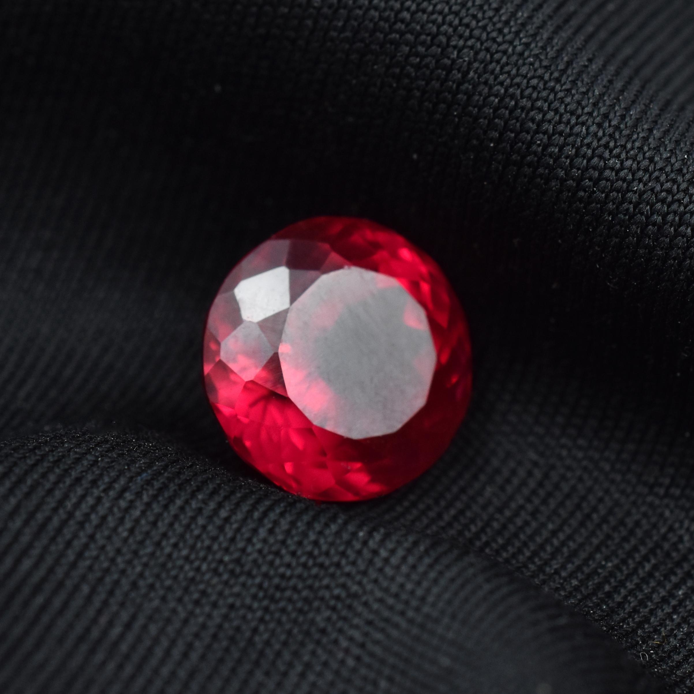 

Натуральний Червоний Рубін 6.15 Карат Круглий Ограновування СЕРТИФІКОВАНИЙ Вільний Дорогоцінний Камінь AR-3359-SA 10.4 mm approx червоний